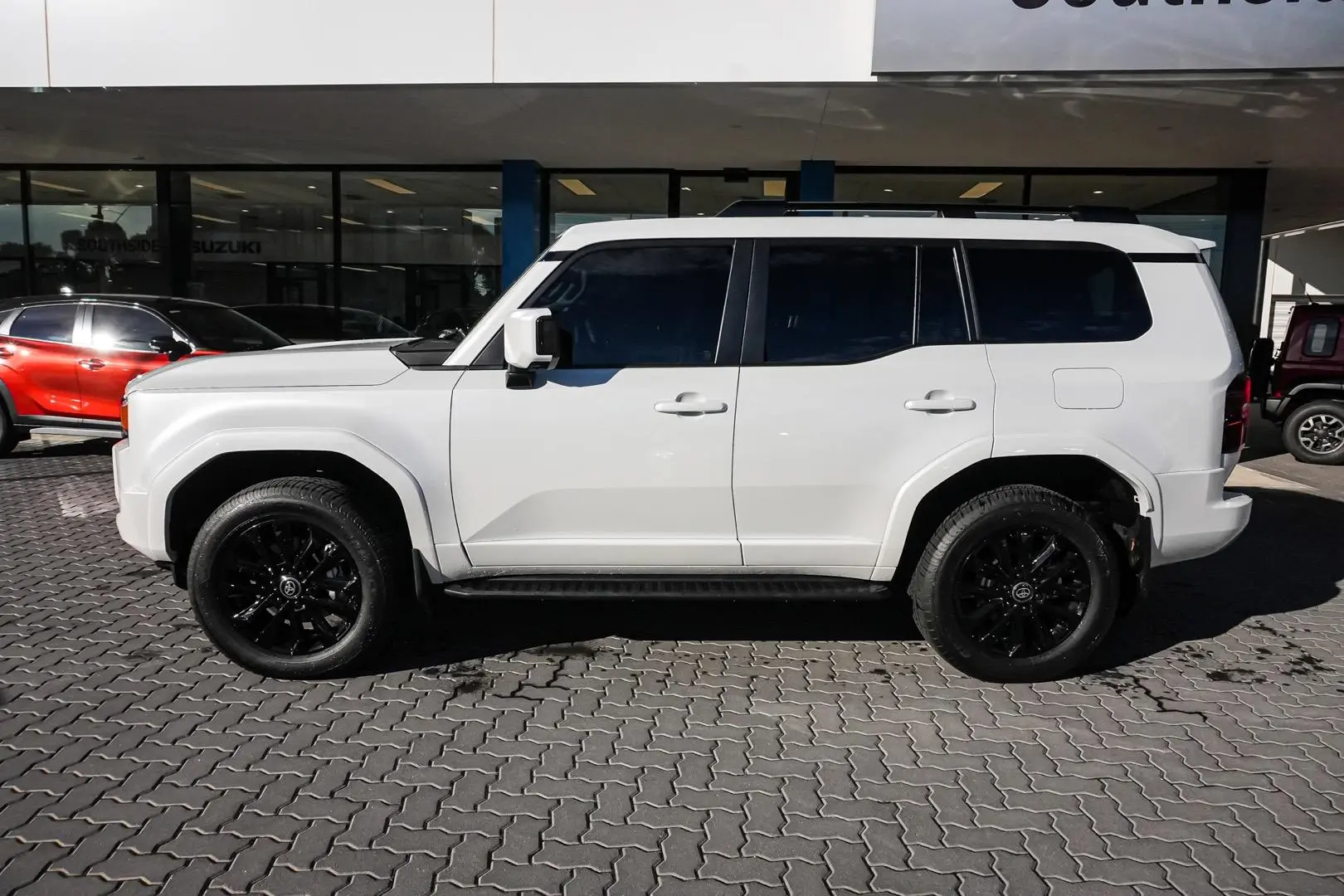 2026 Toyota Landcruiser Prado Gallery Image 4