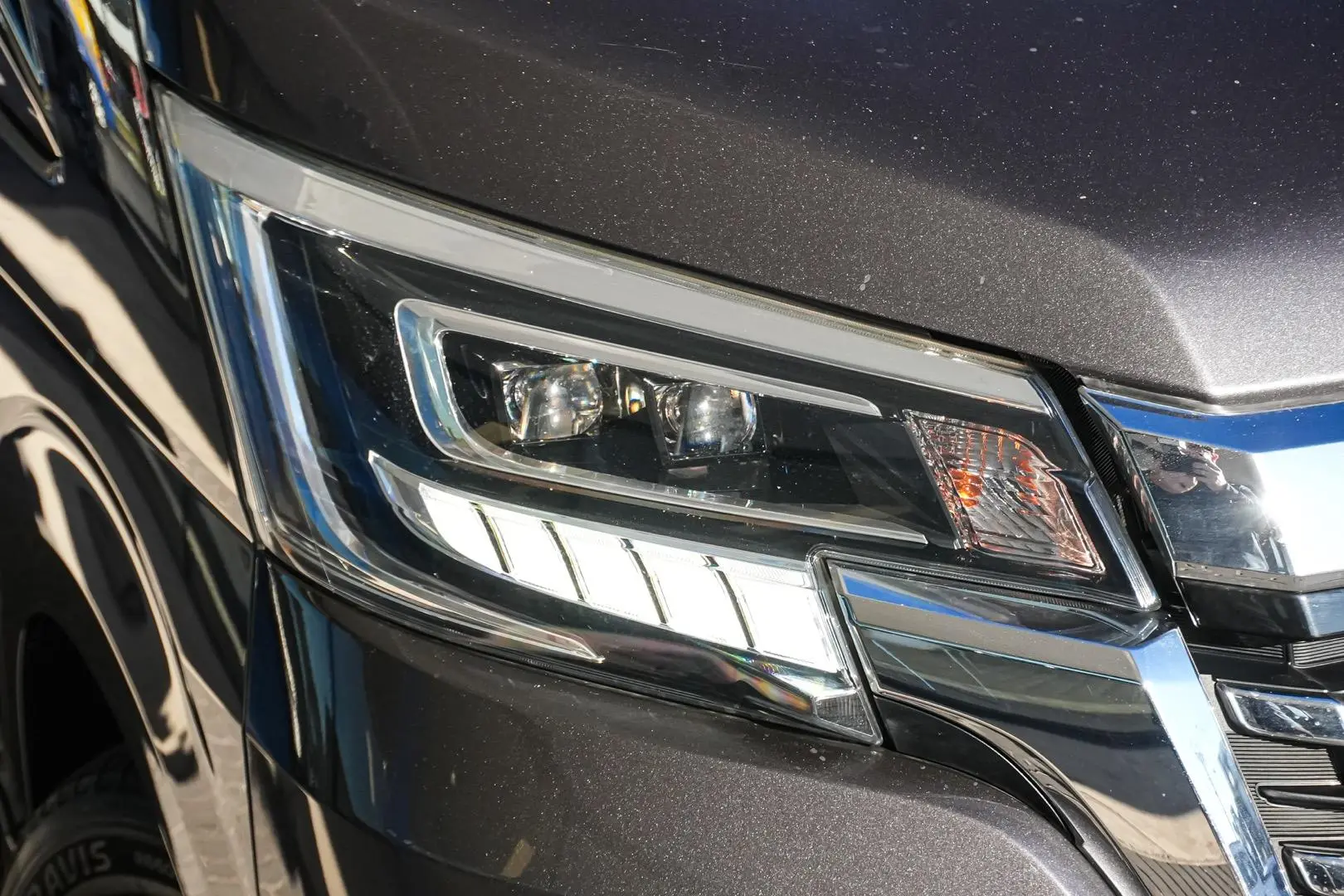 2019 Toyota Granvia Gallery Image 7