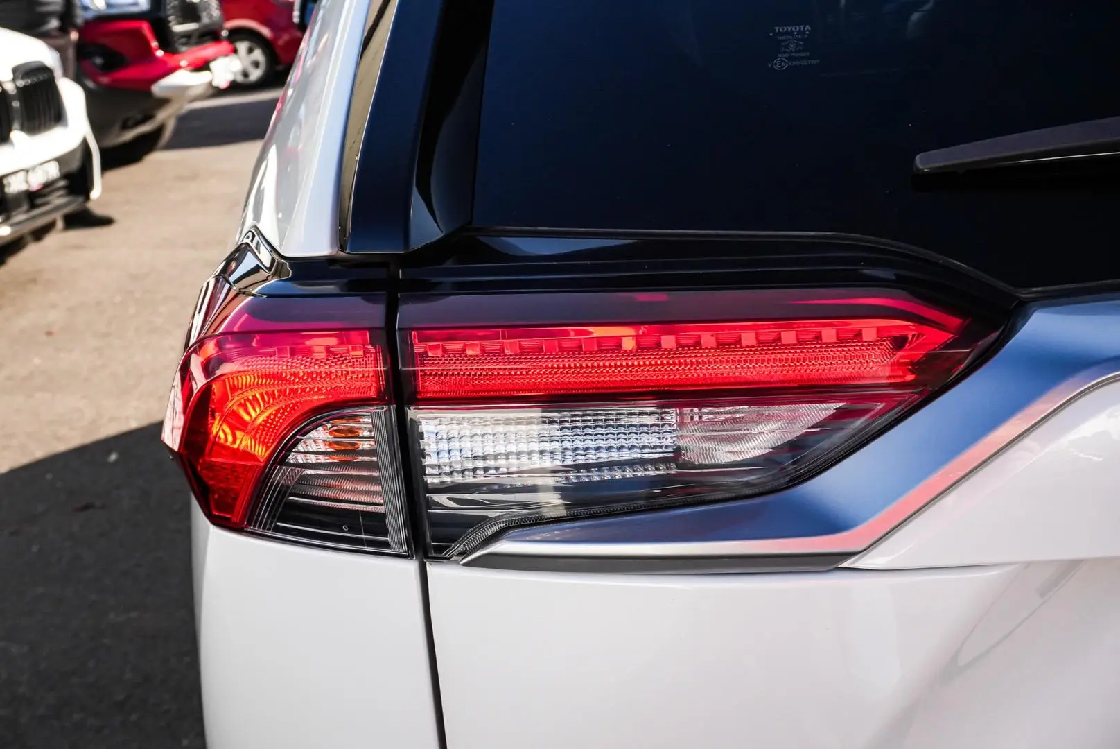2020 Toyota RAV4 Gallery Image 13