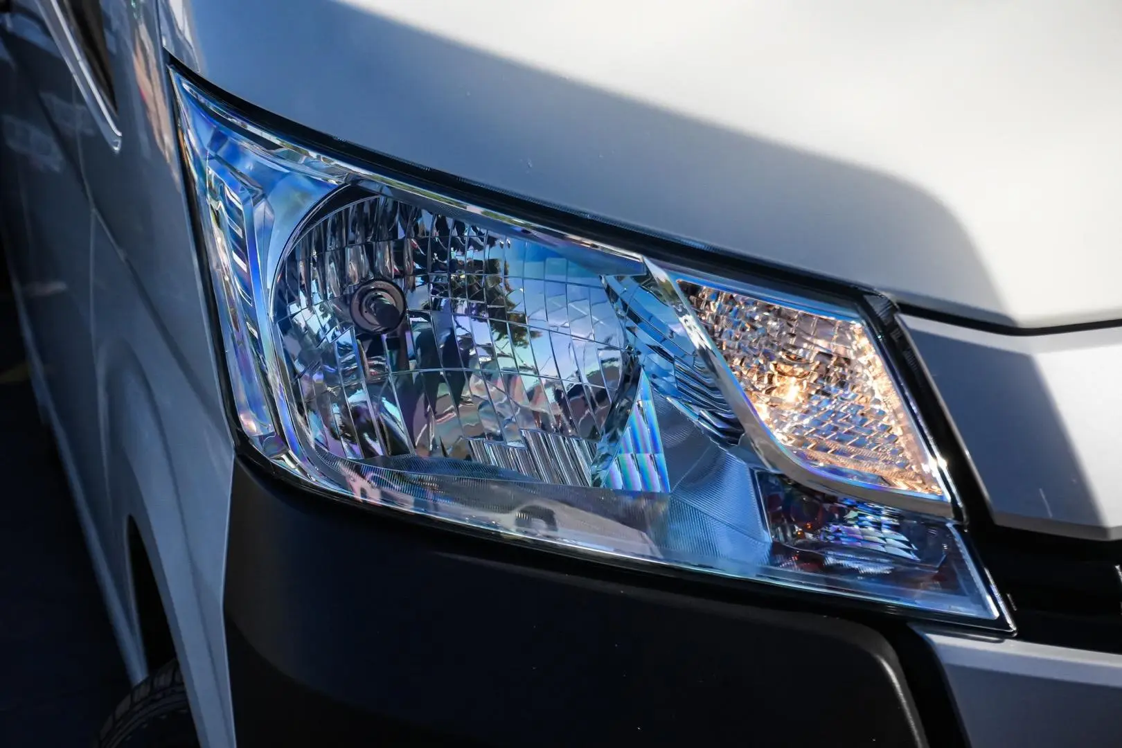 2022 Toyota Hiace Gallery Image 12