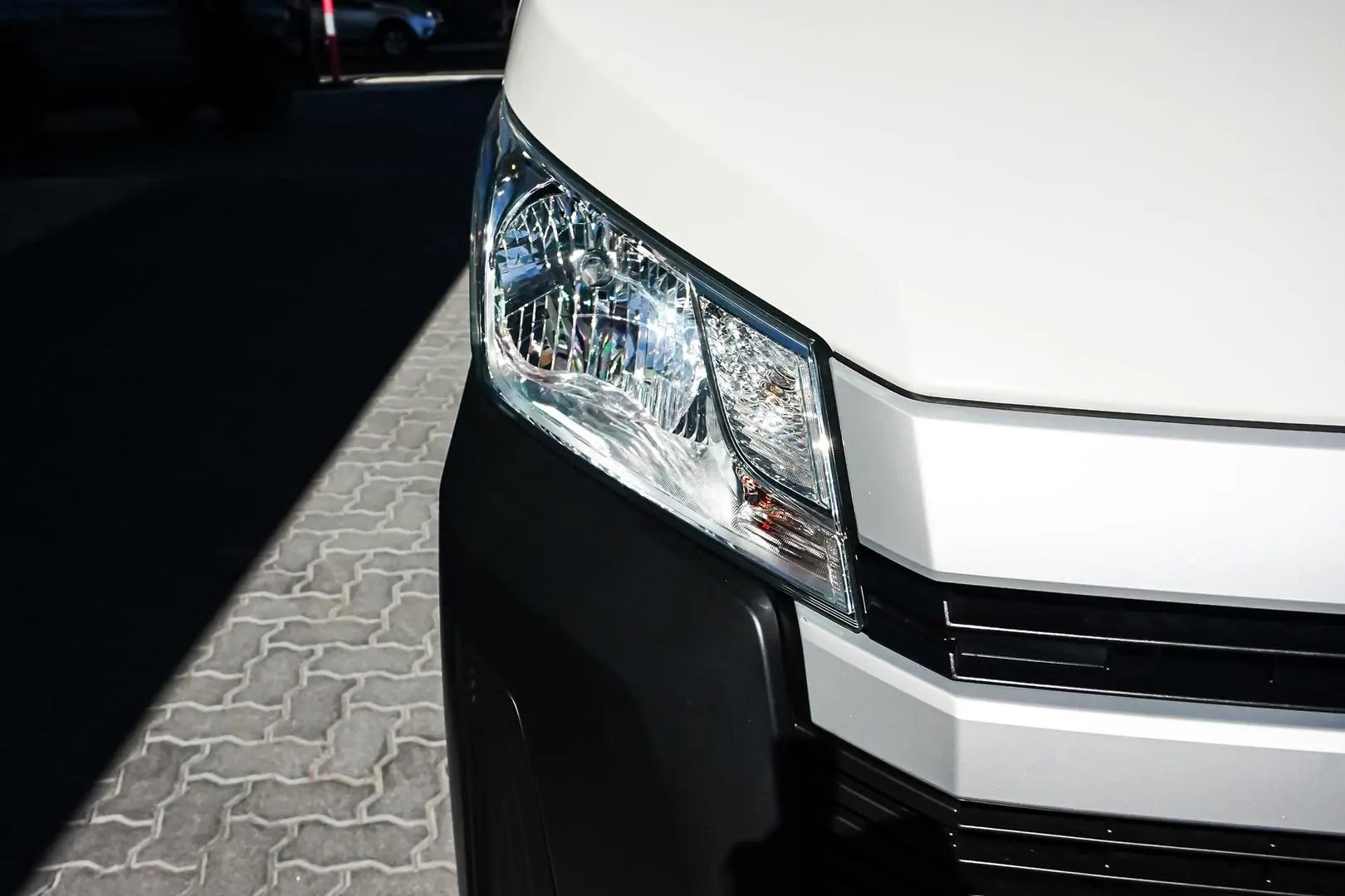 2020 Toyota Hiace Gallery Image 12