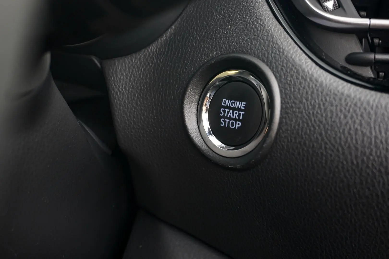 2019 Toyota C-HR Gallery Image 27