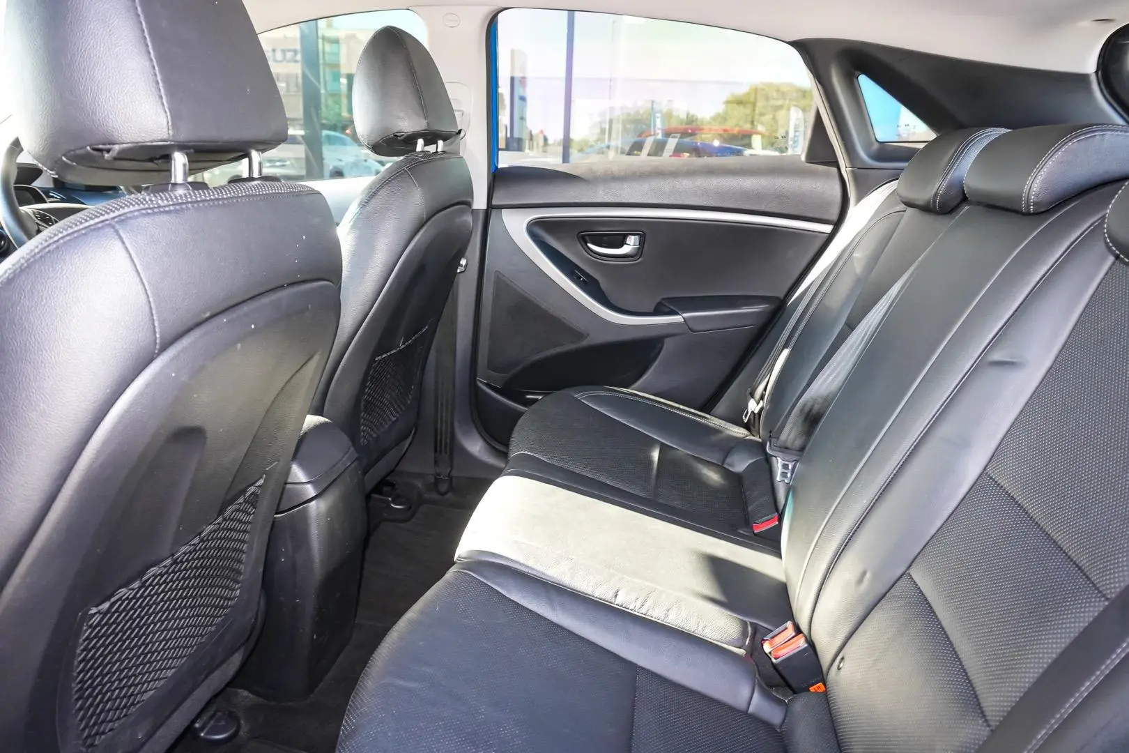 2016 Hyundai i30 Gallery Image 12