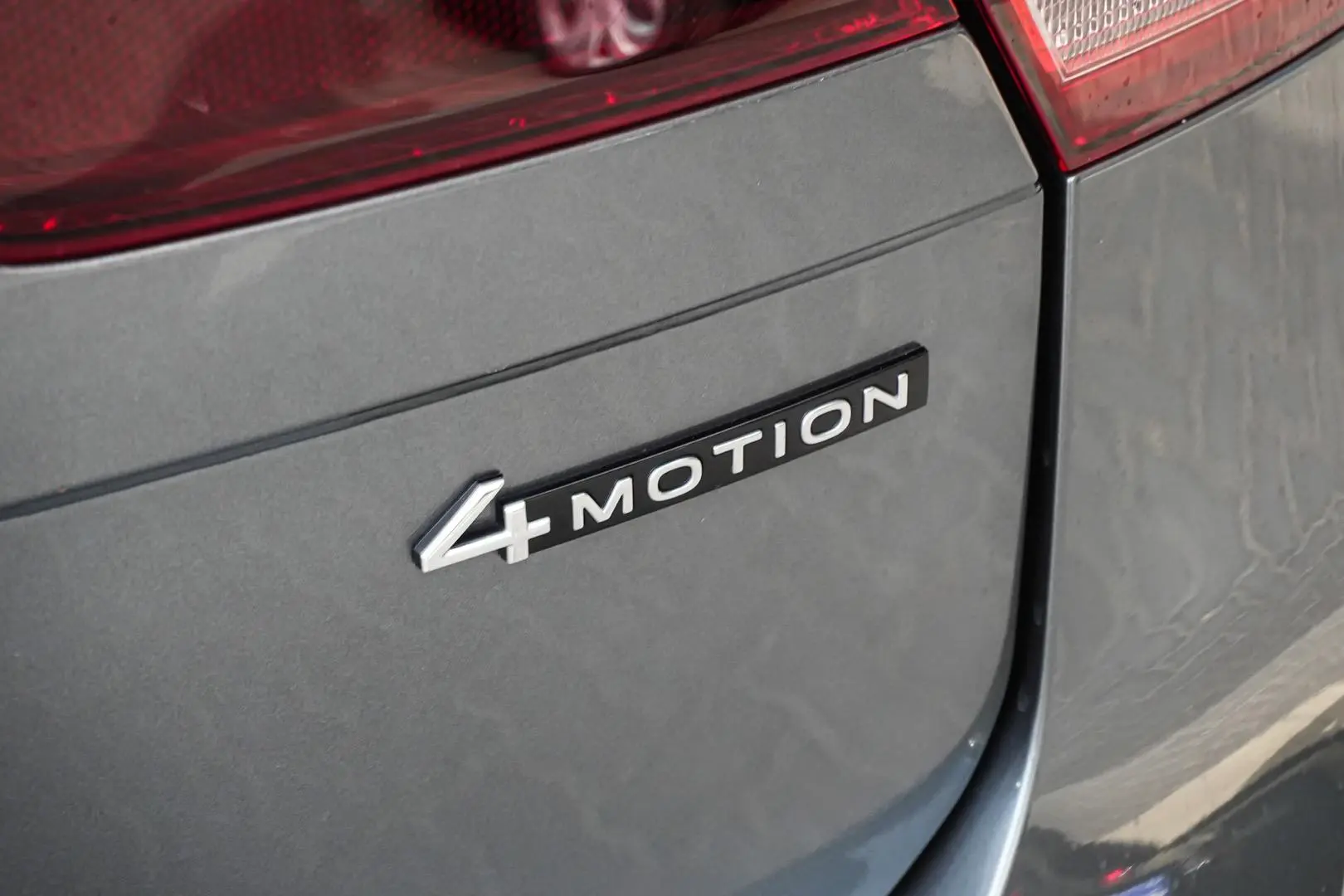 2022 Volkswagen Tiguan Gallery Image 16