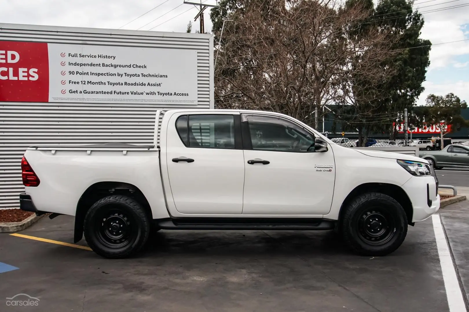 2020 Toyota Hilux Image 3