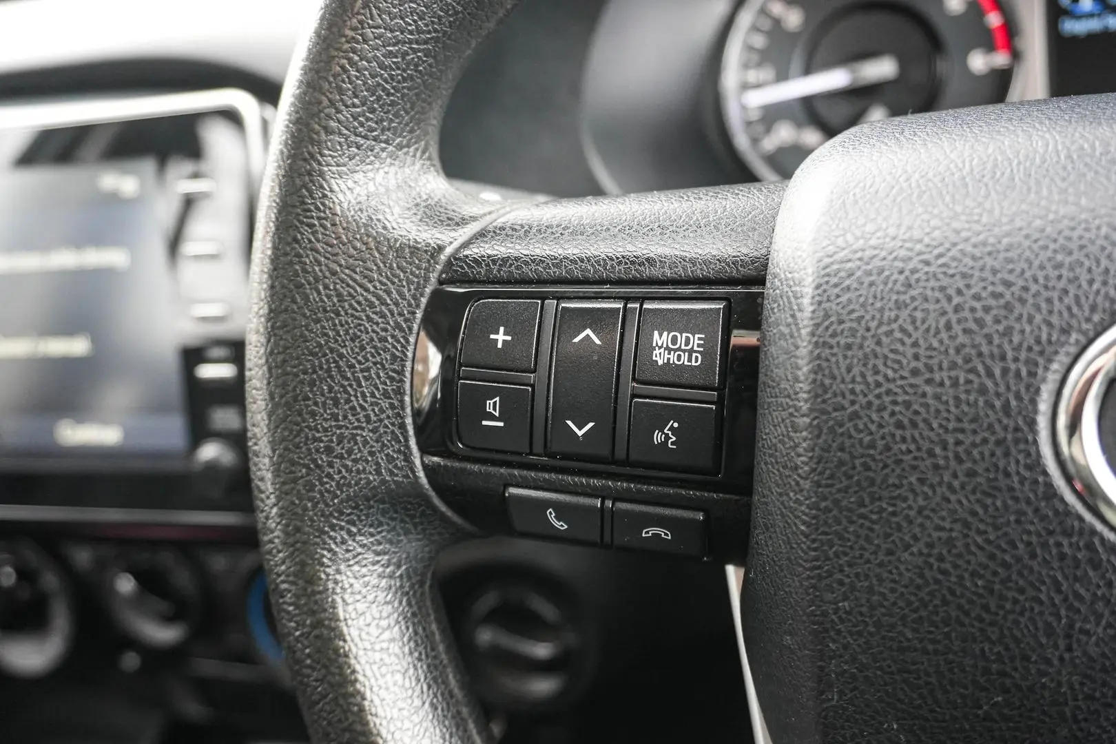 2022 Toyota Hilux Gallery Image 19