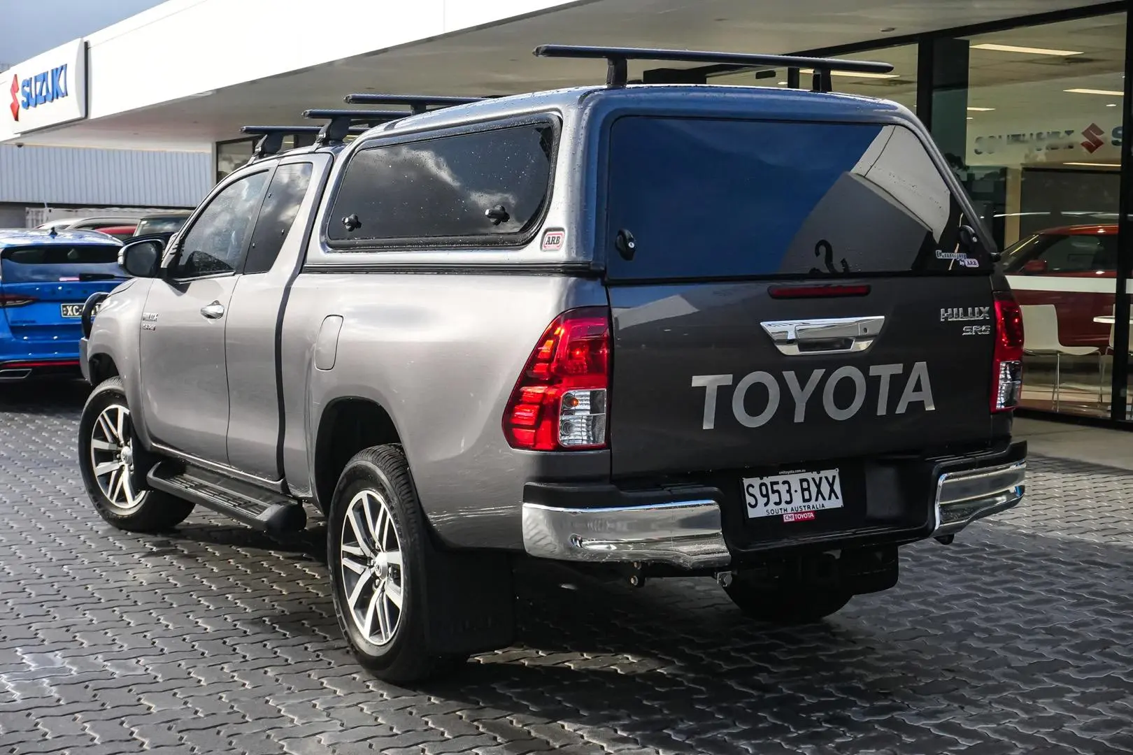 2018 Toyota Hilux Gallery Image 3