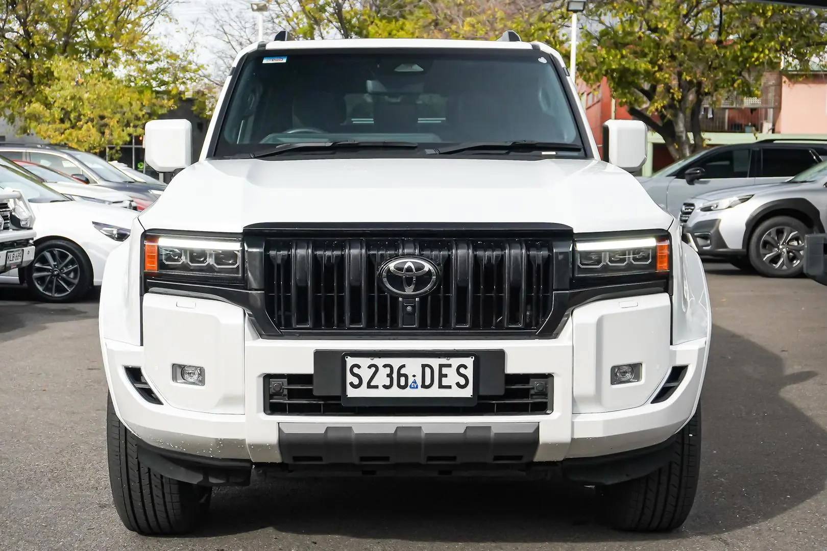 2024 Toyota Landcruiser Prado Gallery Image 4
