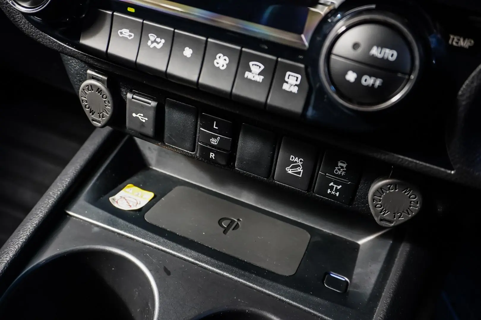 2024 Toyota Hilux Gallery Image 30