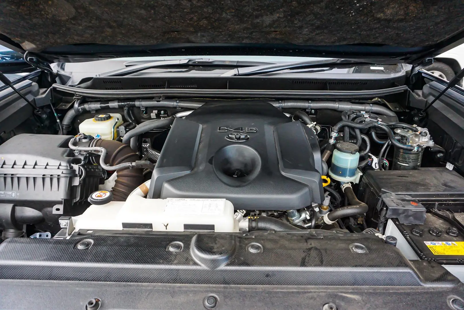 2021 Toyota Landcruiser Prado Gallery Image 26