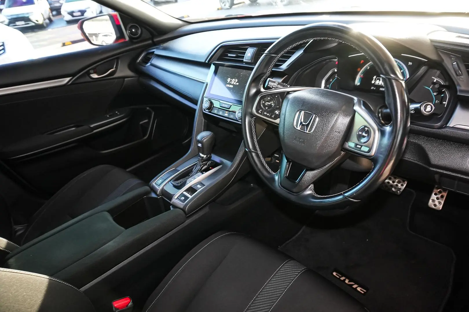 2018 Honda Civic Gallery Image 15