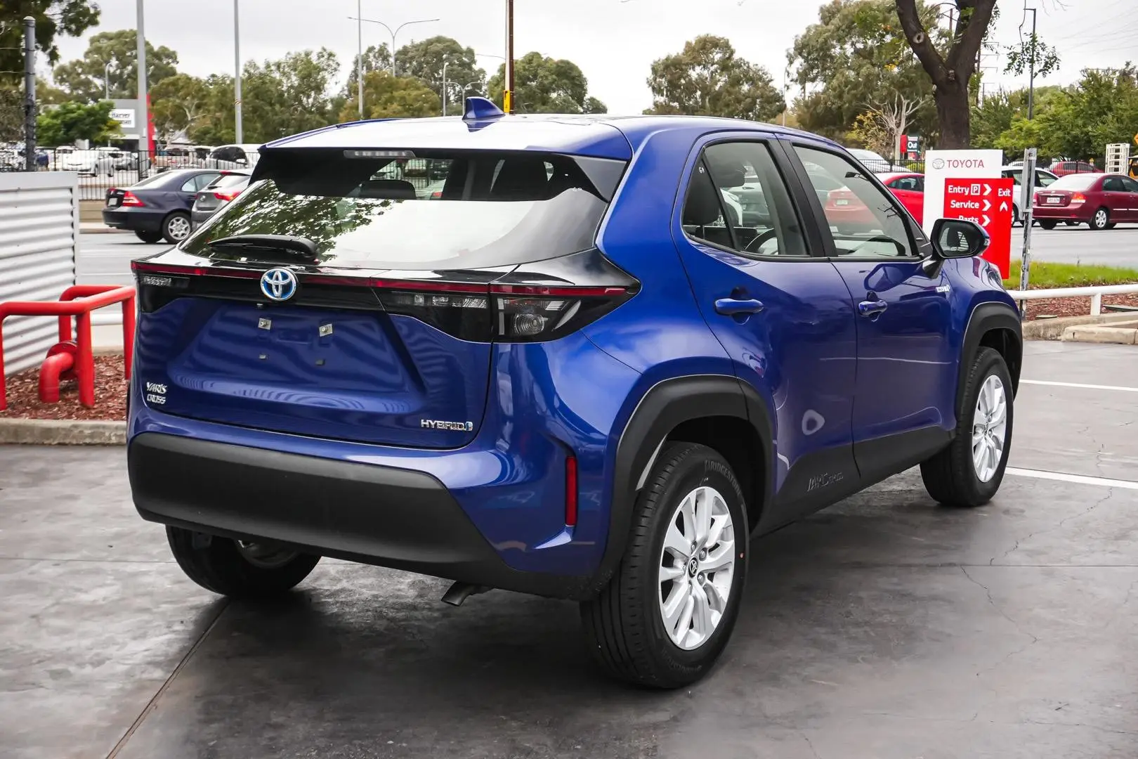 2021 Toyota Yaris Cross Gallery Image 3