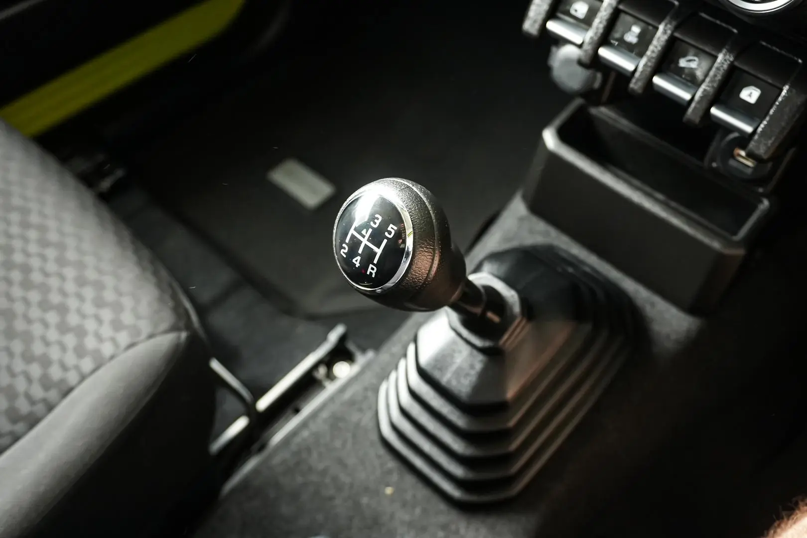 2024 Suzuki Jimny Gallery Image 17