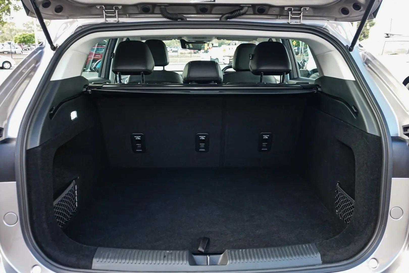 2024 MG HS Gallery Image 10