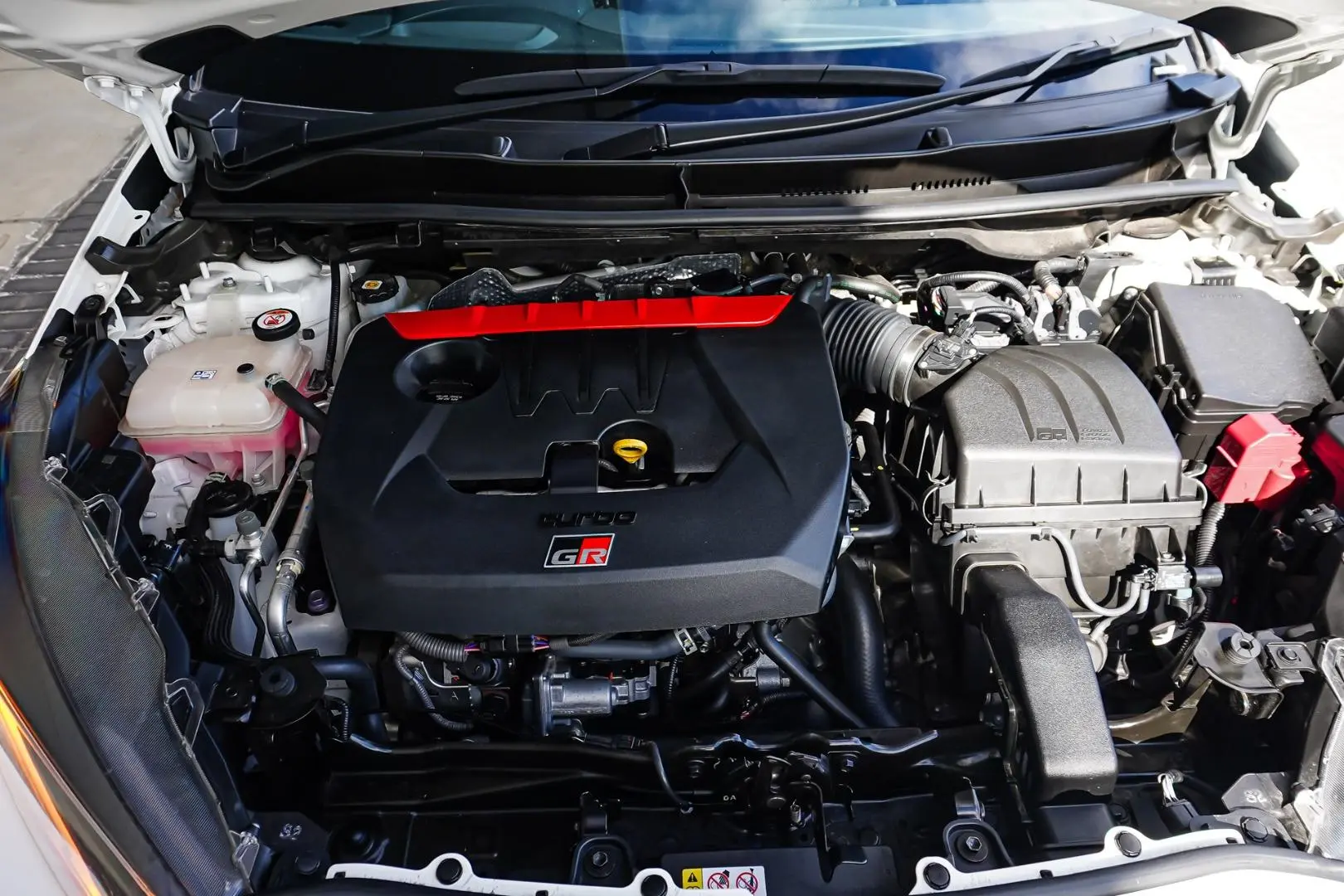 2020 Toyota Yaris Gallery Image 23