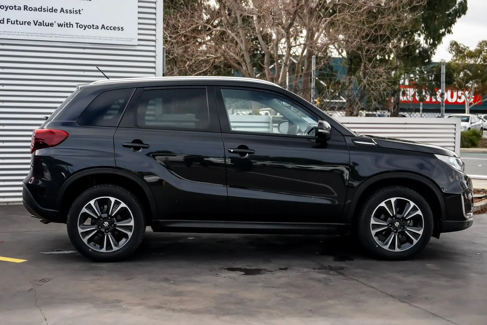 2021 Suzuki Vitara Gallery Image 4