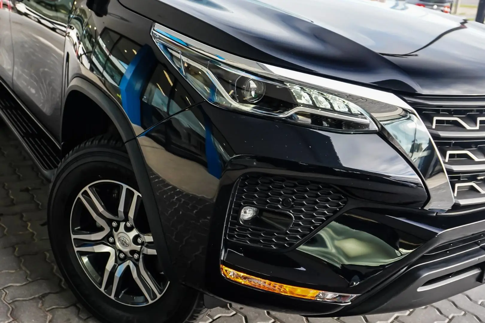 2021 Toyota Fortuner Gallery Image 12