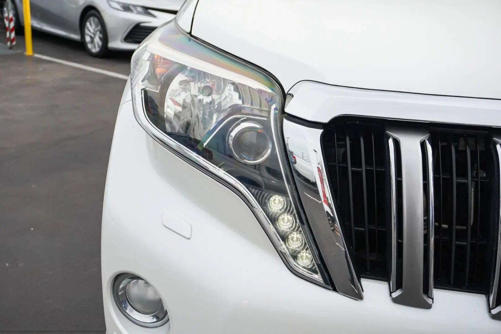 2015 Toyota Landcruiser Prado Gallery Image 13