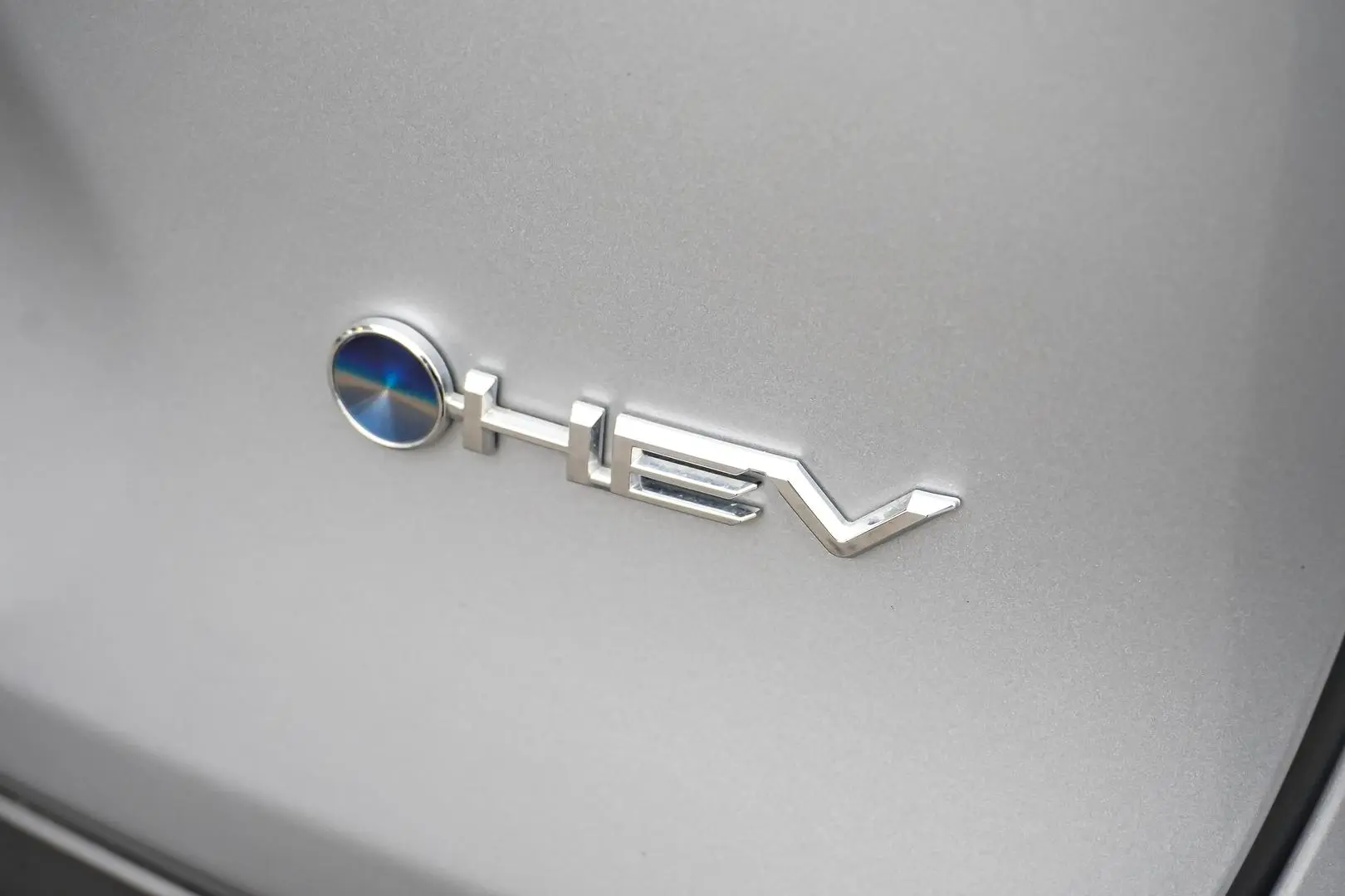 2025 Toyota RAV4 Gallery Image 14