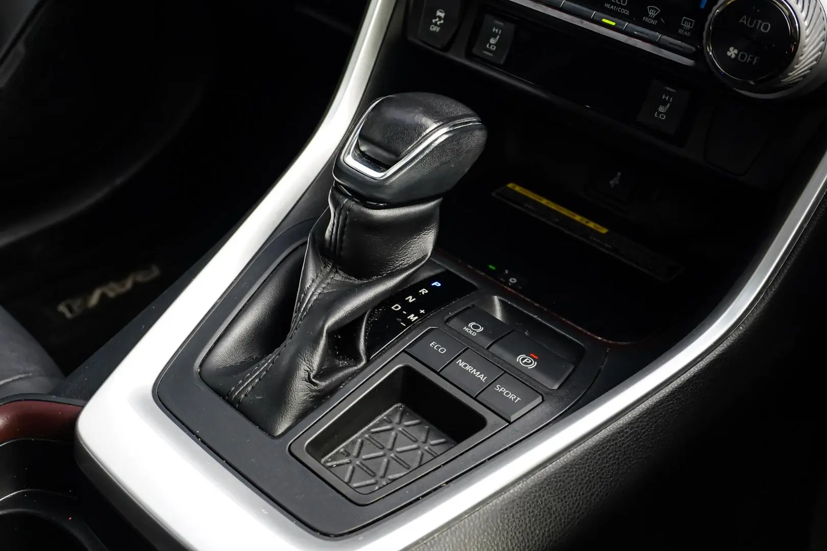 2021 Toyota RAV4 Gallery Image 17