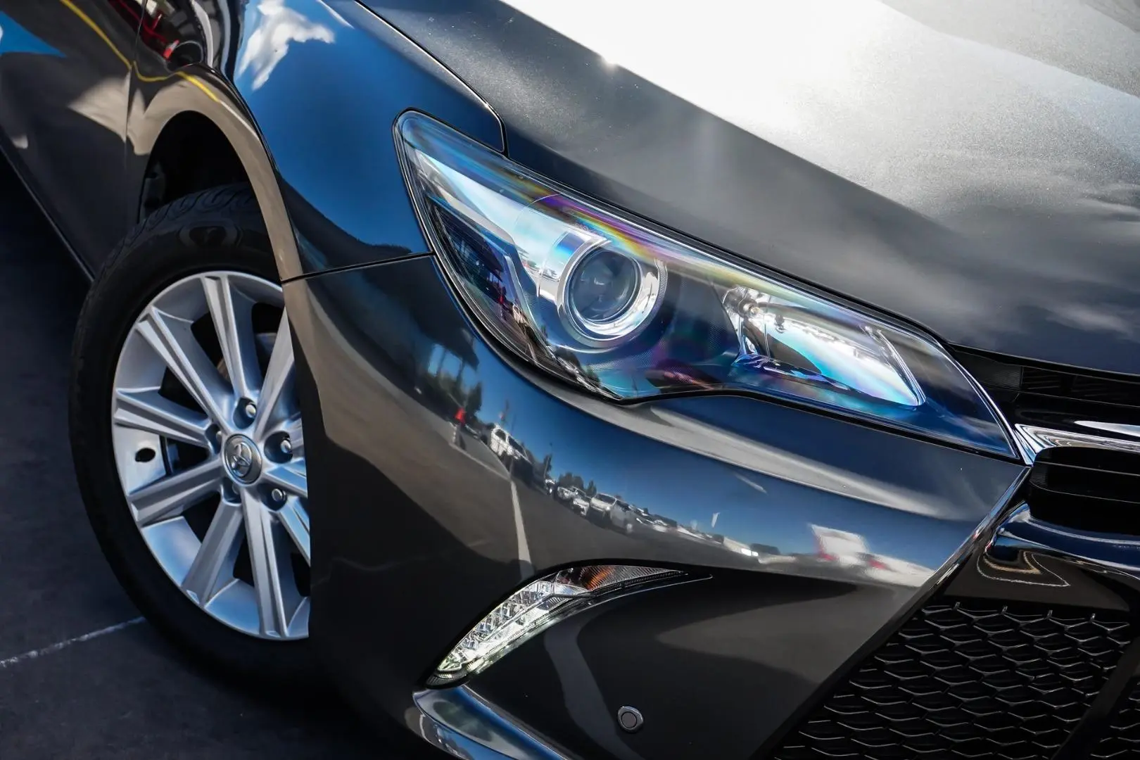 2017 Toyota Camry Gallery Image 11