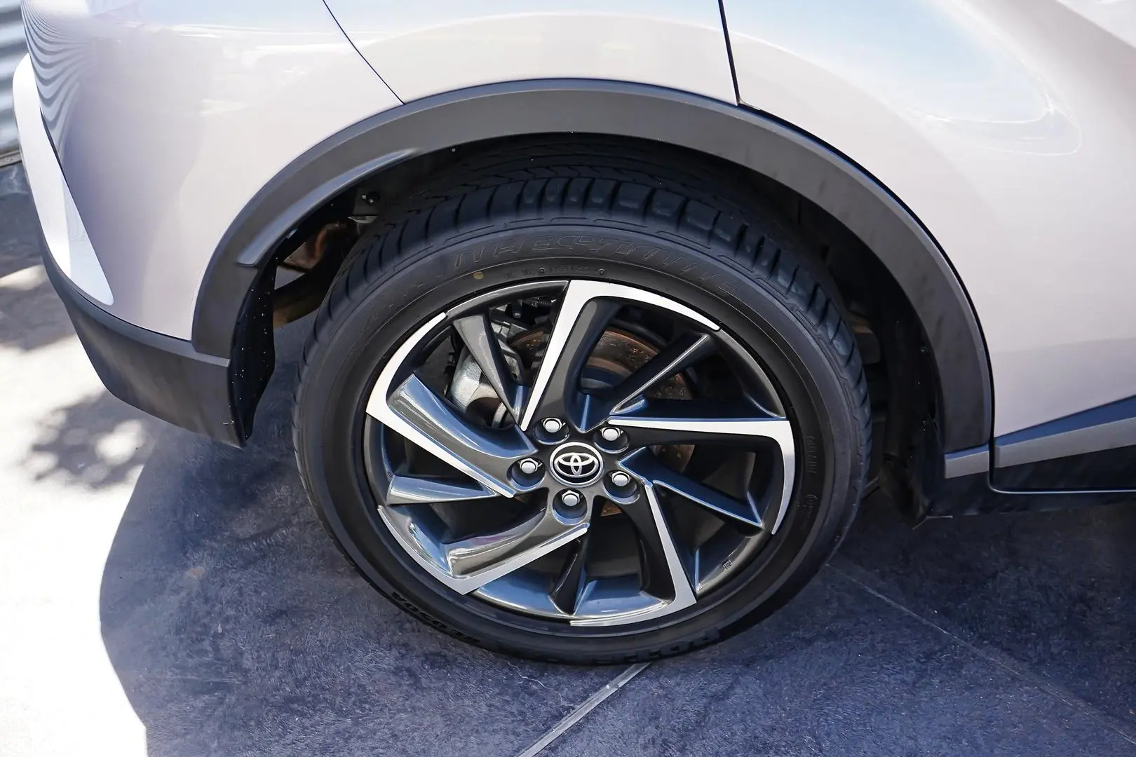 2023 Toyota C-HR Gallery Image 10