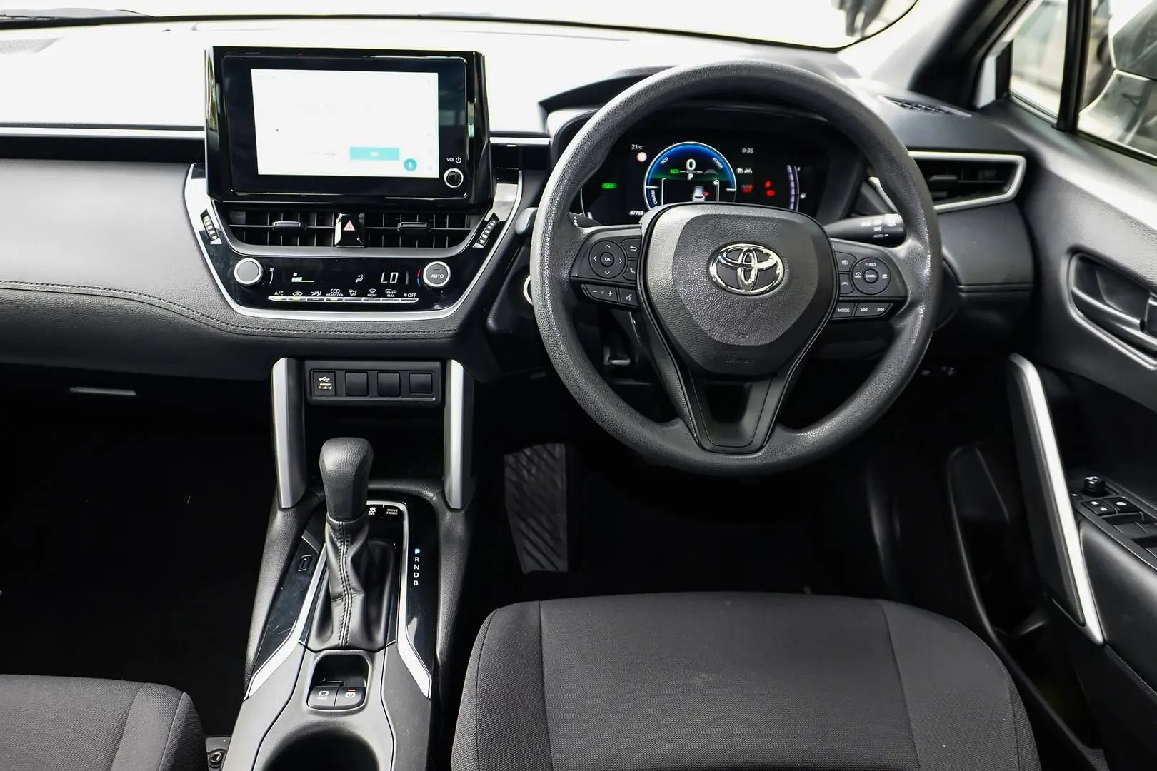 2023 Toyota Corolla Cross Gallery Image 9