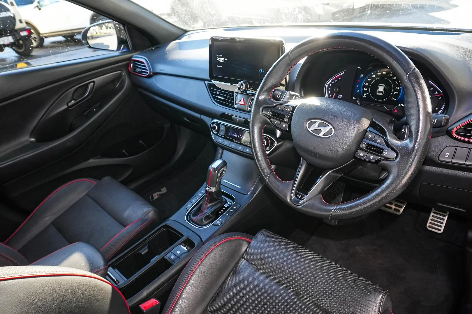 2022 Hyundai i30 Gallery Image 7