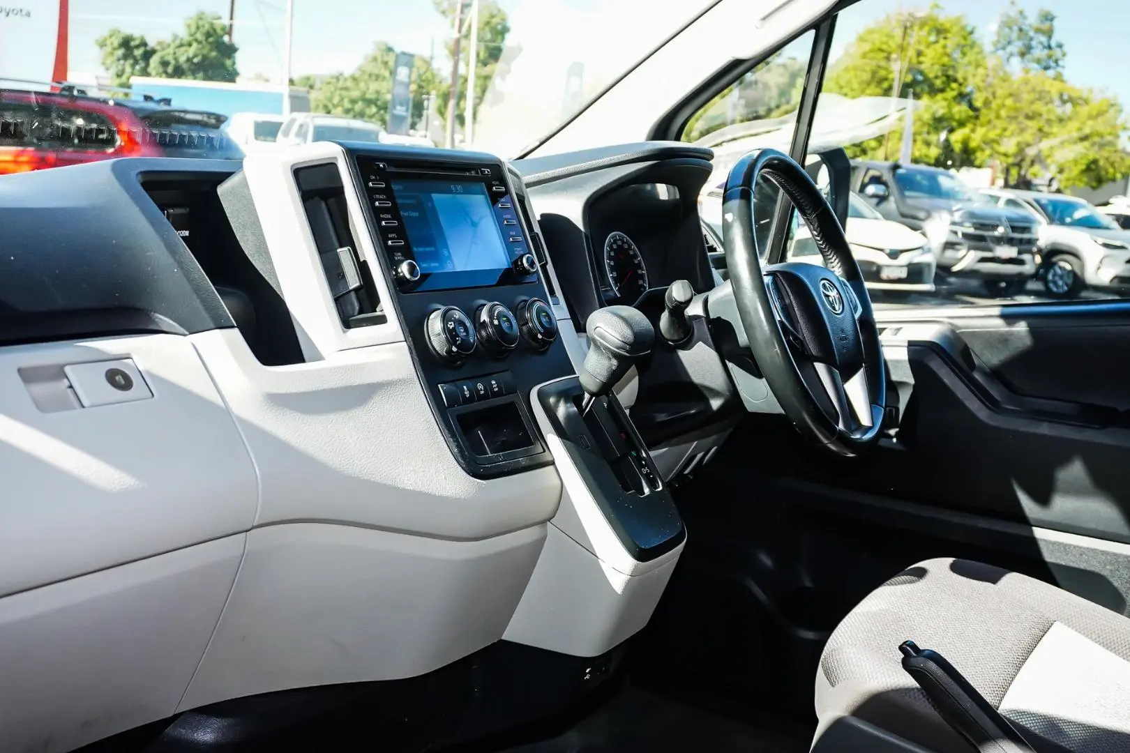 2020 Toyota Hiace Gallery Image 10