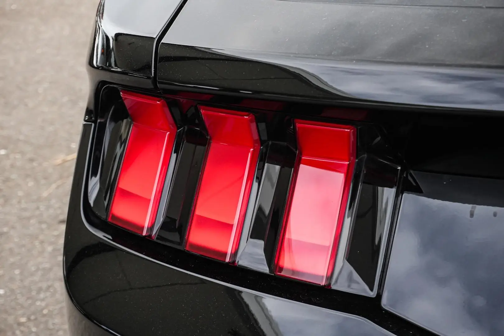 2024 Ford Mustang Gallery Image 13