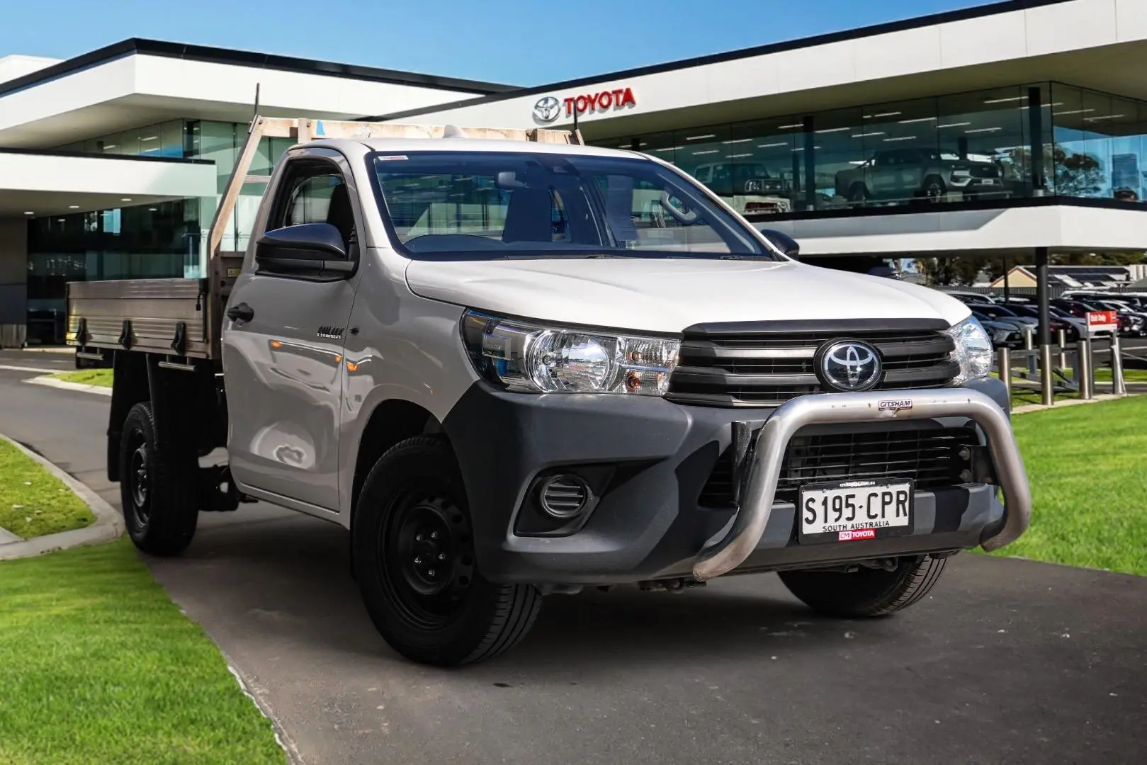 2022 Toyota Hilux Image