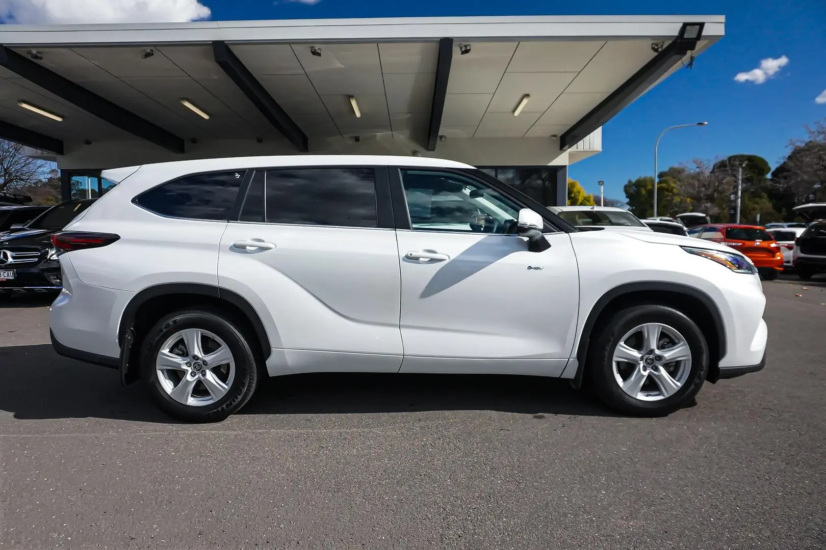 2025 Toyota Kluger Gallery Image 4