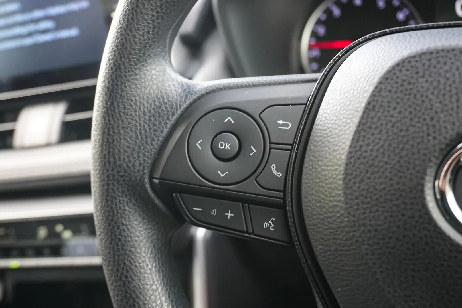 2020 Toyota RAV4 Gallery Image 19