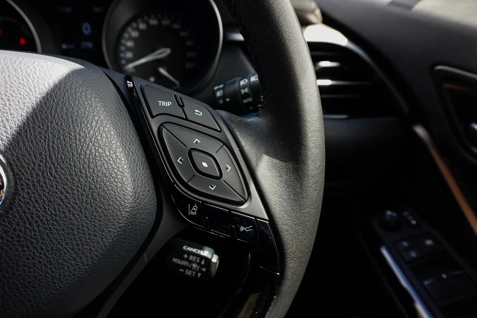 2023 Toyota C-HR Gallery Image 21