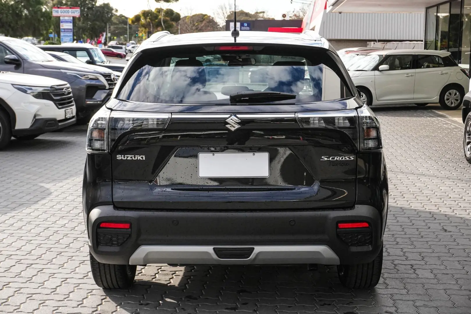 2023 Suzuki S-Cross Gallery Image 6