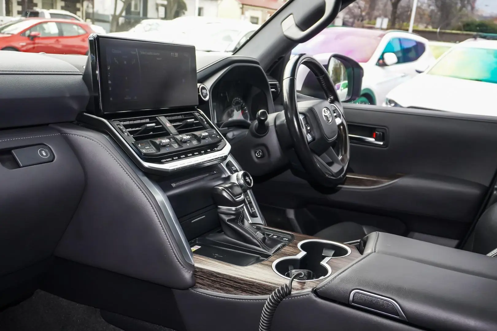 2022 Toyota Landcruiser Gallery Image 11