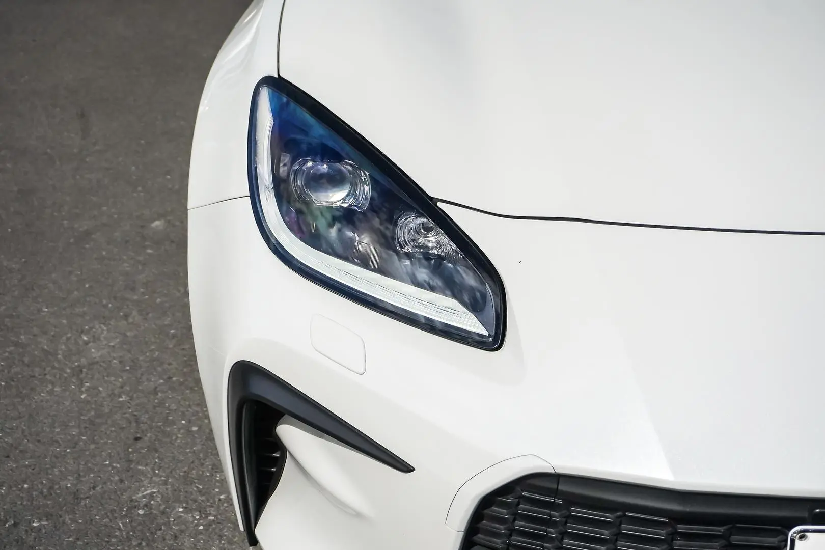 2025 Toyota GR86 Gallery Image 11