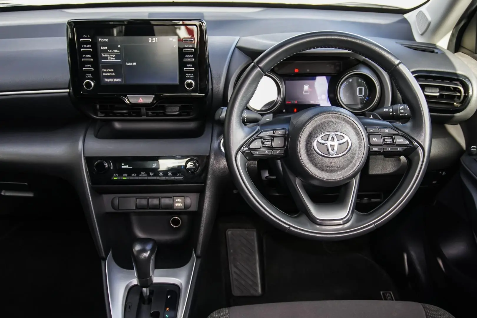 2021 Toyota Yaris Cross Gallery Image 6