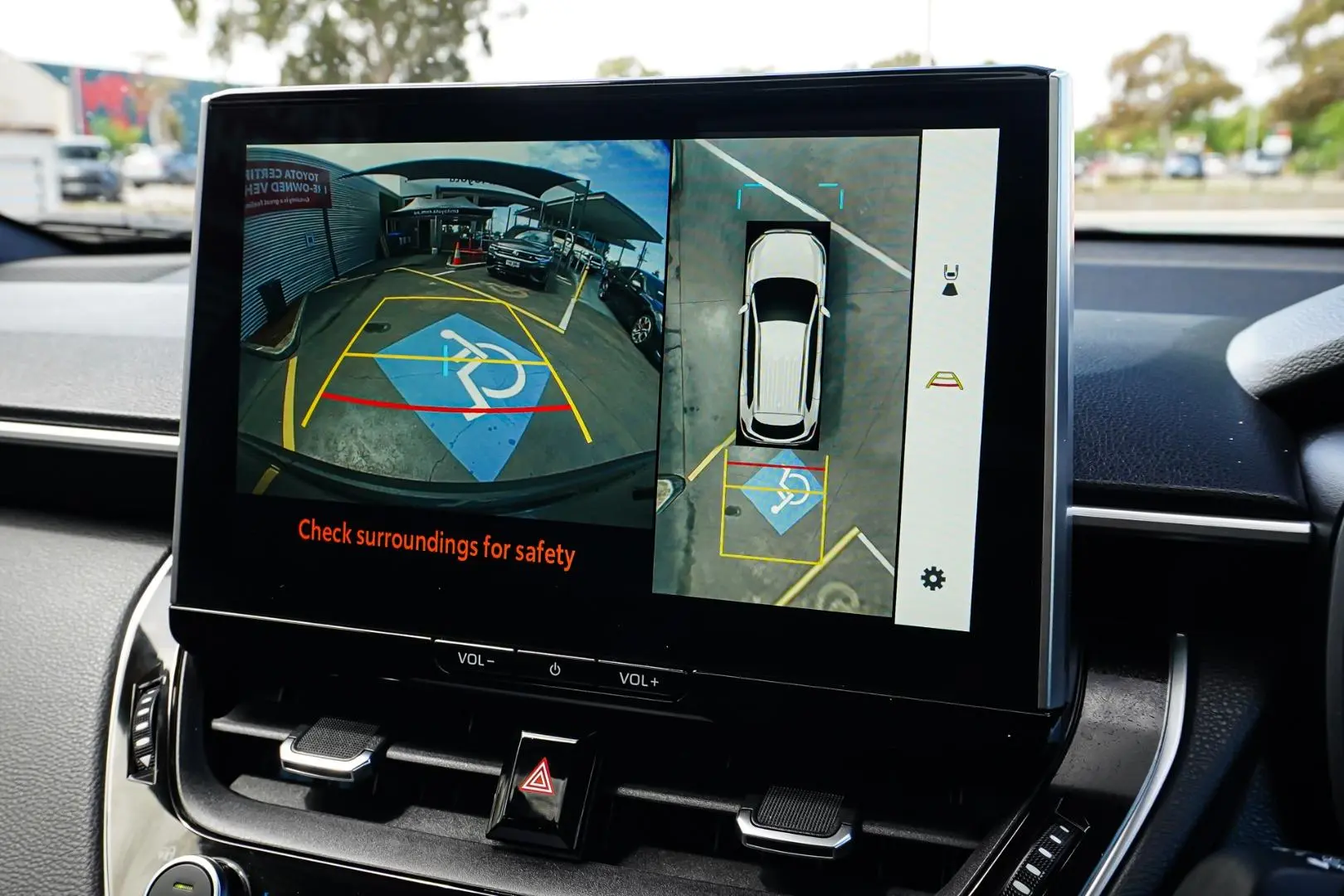 2024 Toyota Corolla Cross Gallery Image 25