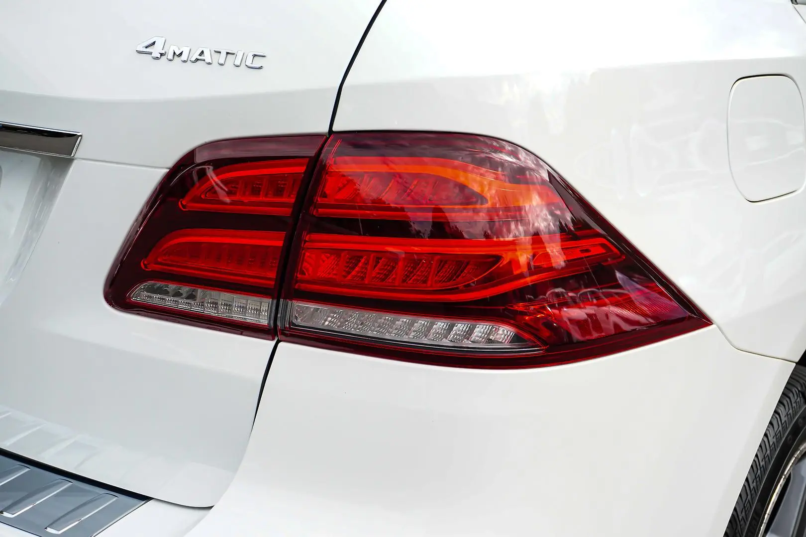 2017 Mercedes-Benz GLE-Class Gallery Image 13