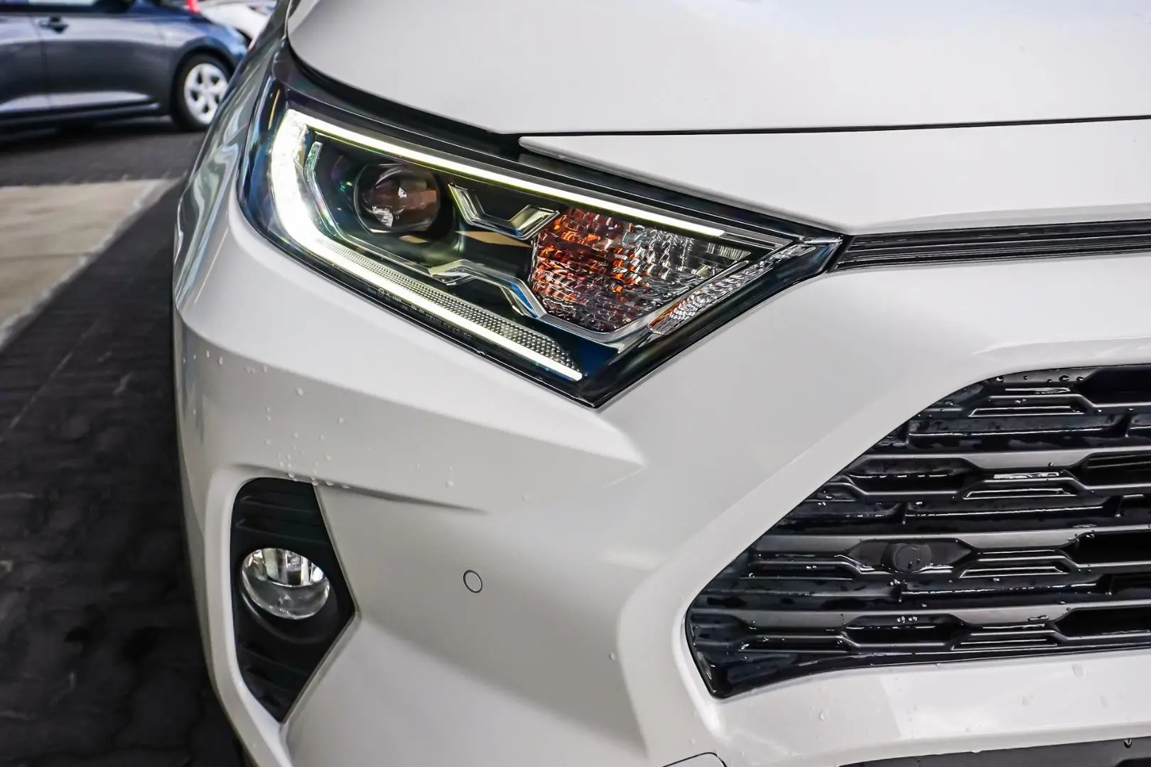 2021 Toyota RAV4 Gallery Image 13