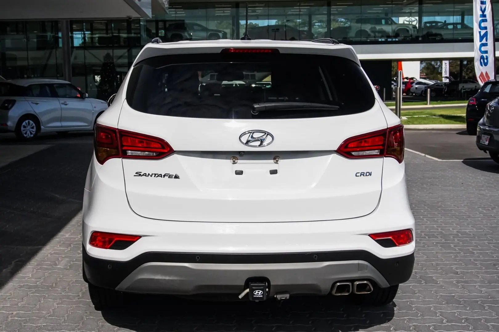 2017 Hyundai Santa Fe Gallery Image 5