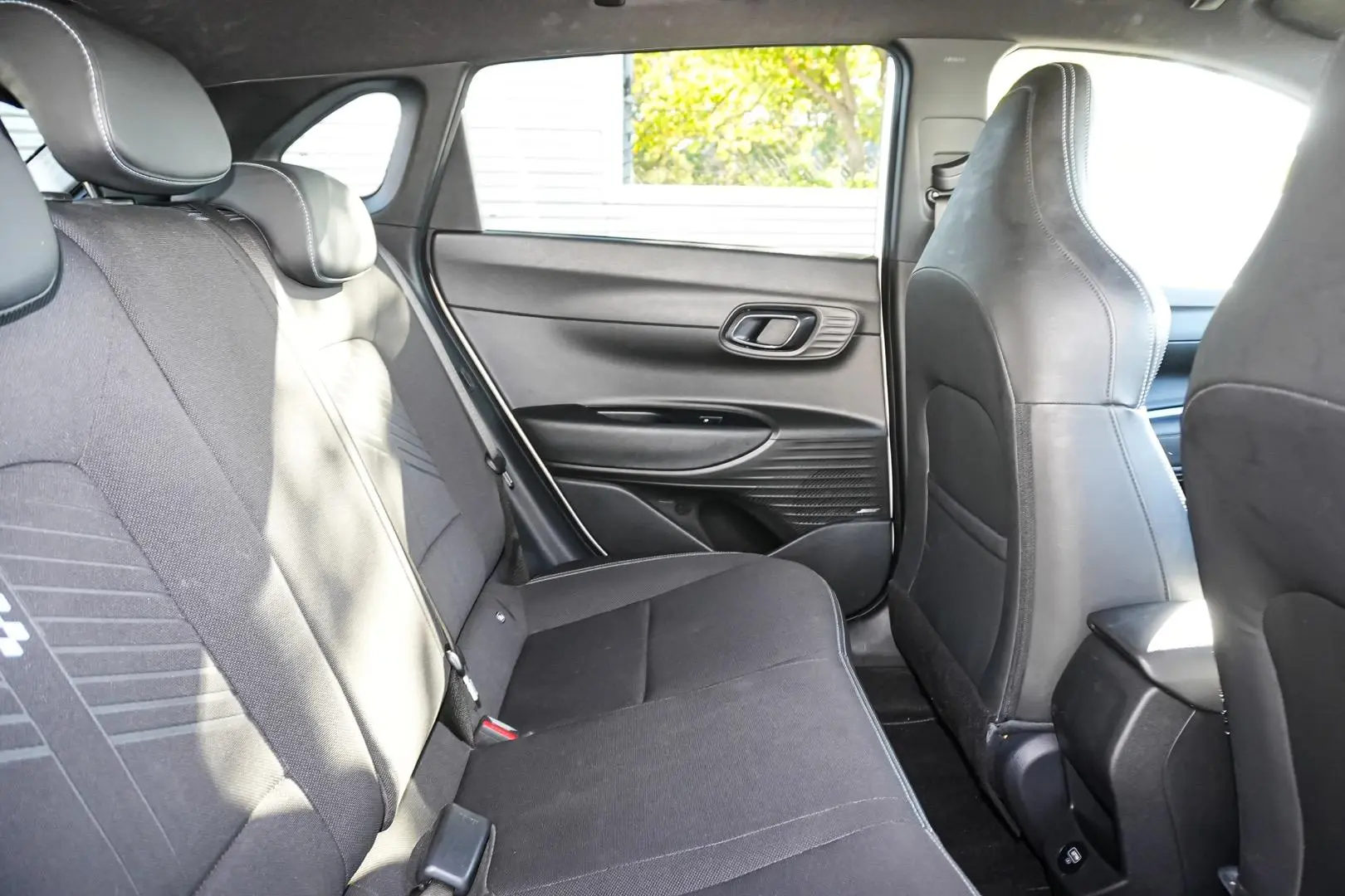 2021 Hyundai i20 Gallery Image 14