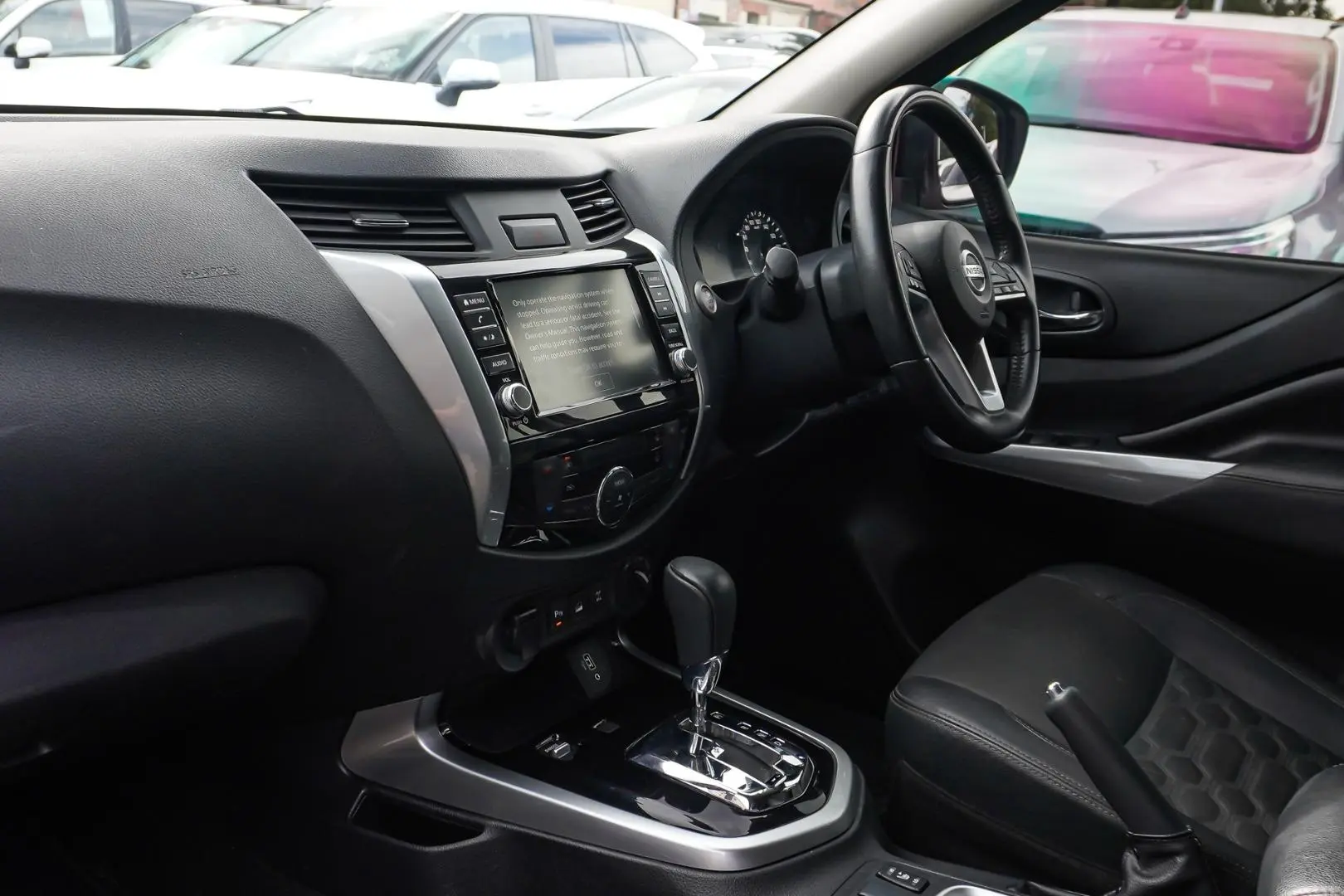 2023 Nissan Navara Gallery Image 13