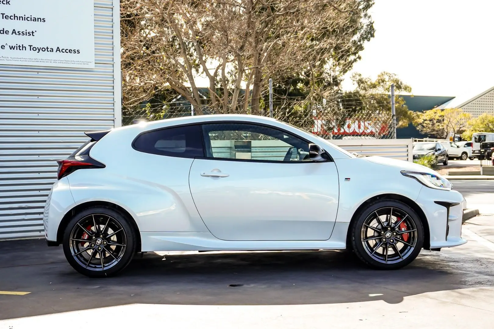 2022 Toyota Yaris Gallery Image 4