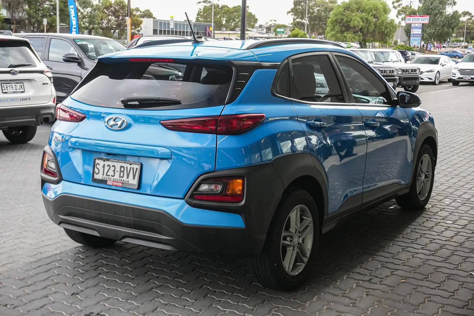 2018 Hyundai Kona Gallery Image 3