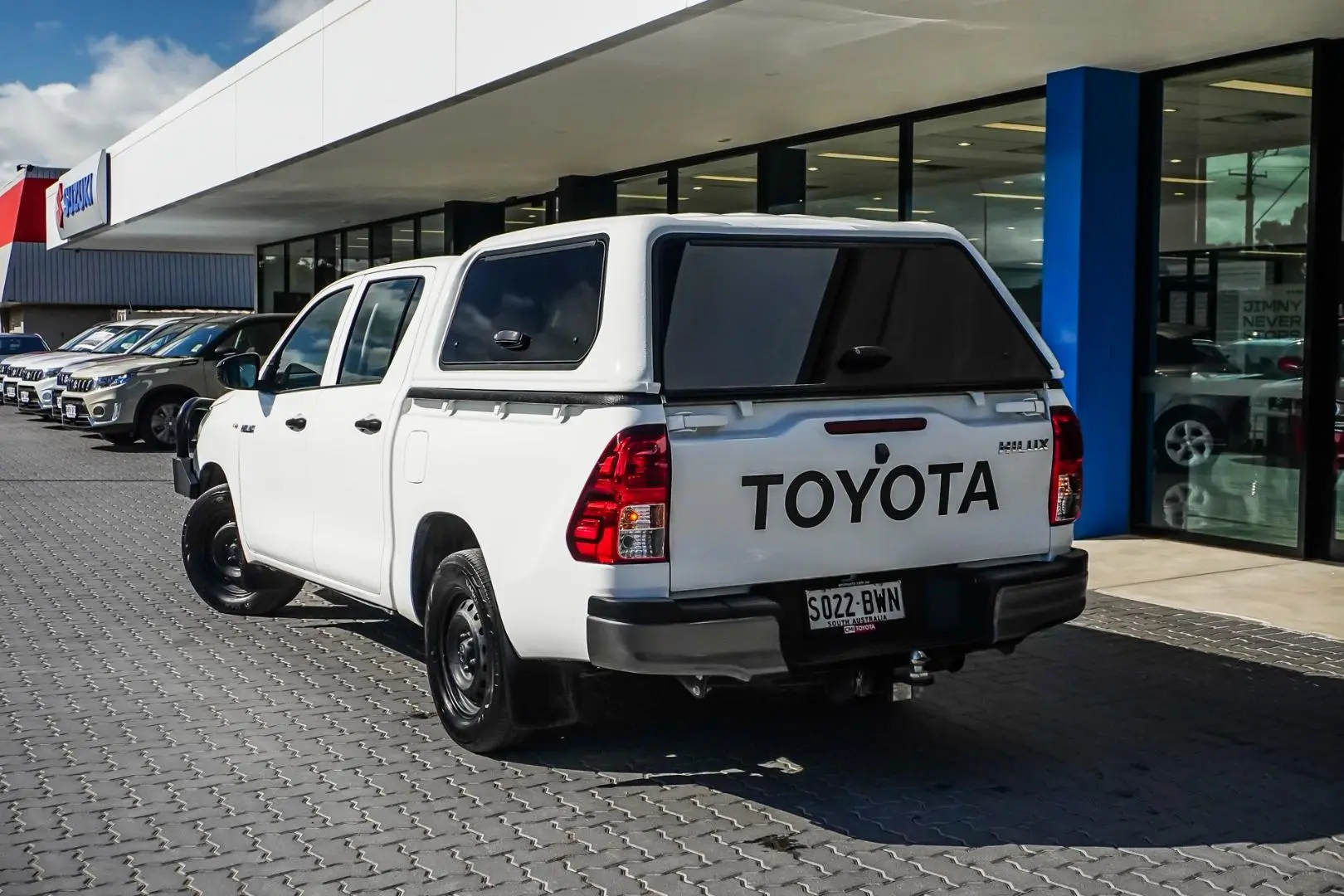 2018 Toyota Hilux Gallery Image 3