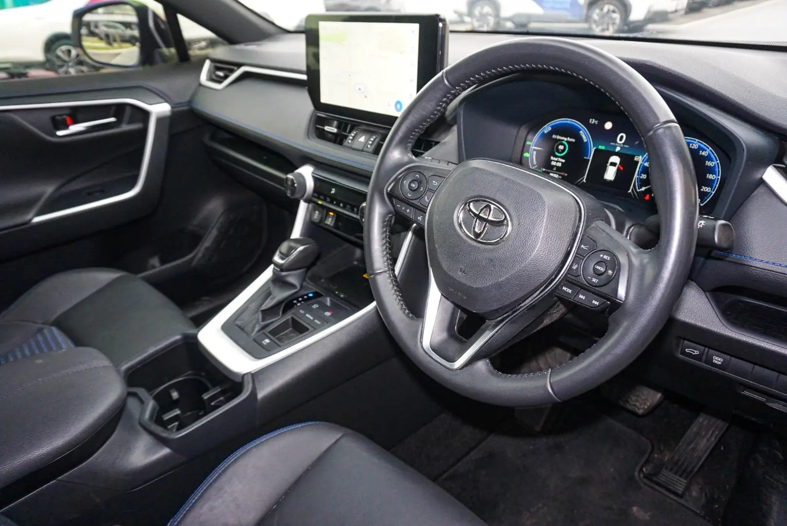 2023 Toyota RAV4 Gallery Image 7