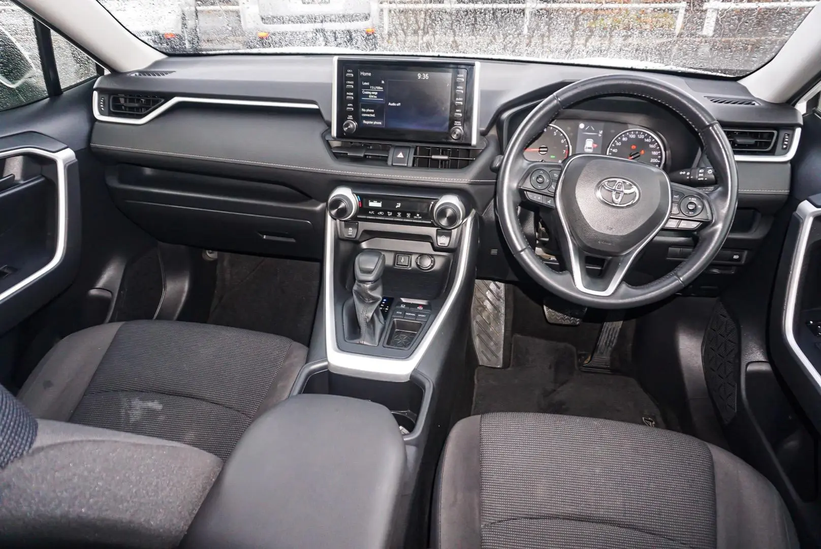 2022 Toyota RAV4 Gallery Image 9