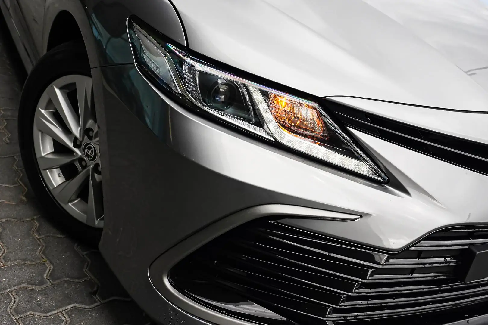 2023 Toyota Camry Gallery Image 12